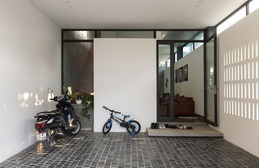 Dong Thu House: Blending Functionality and Nature